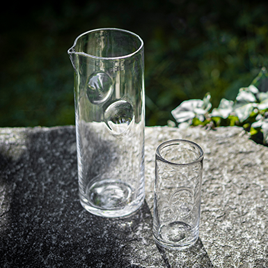 Thumb jug and glass